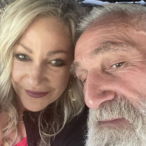 Meet your Posher, Almon & lori jo